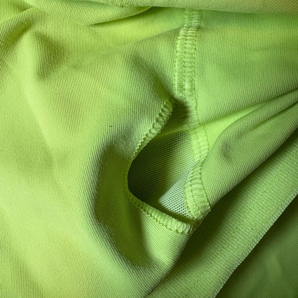 Old Navy Women’s PowerSoft Cropped Shelf-Bra Sports Bra Tank Top Size 4X (Plus) - Picture 13 of 15